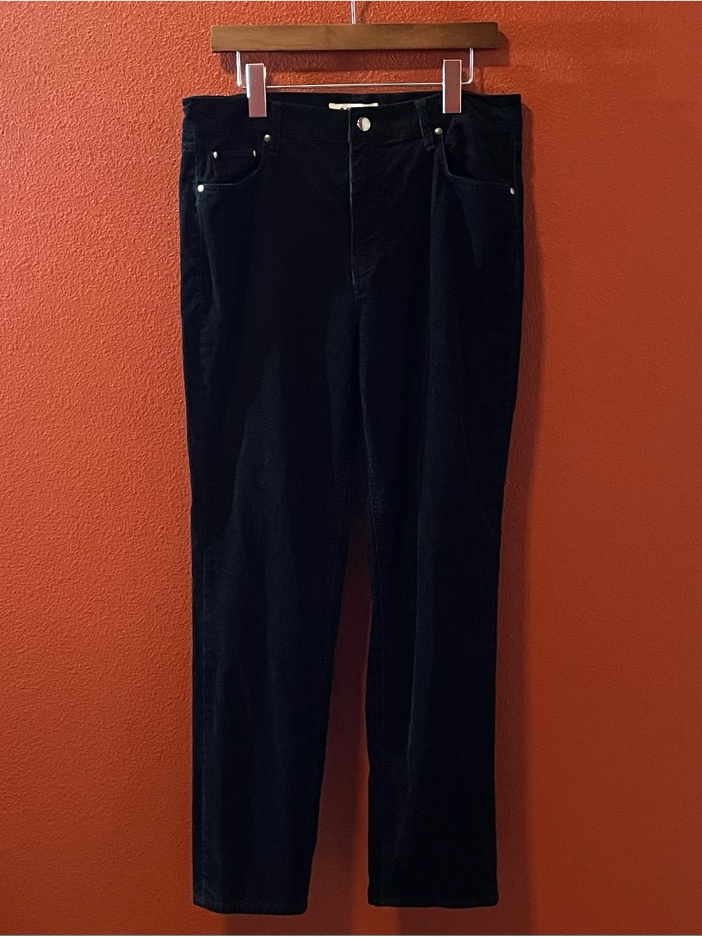 Boden Women’s Classic Black Corduroy Everyday Dress Pants